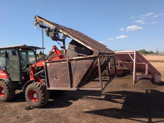 Self-Powered Dirt & Compost Screener – Gas Engine – 3/8" Screen