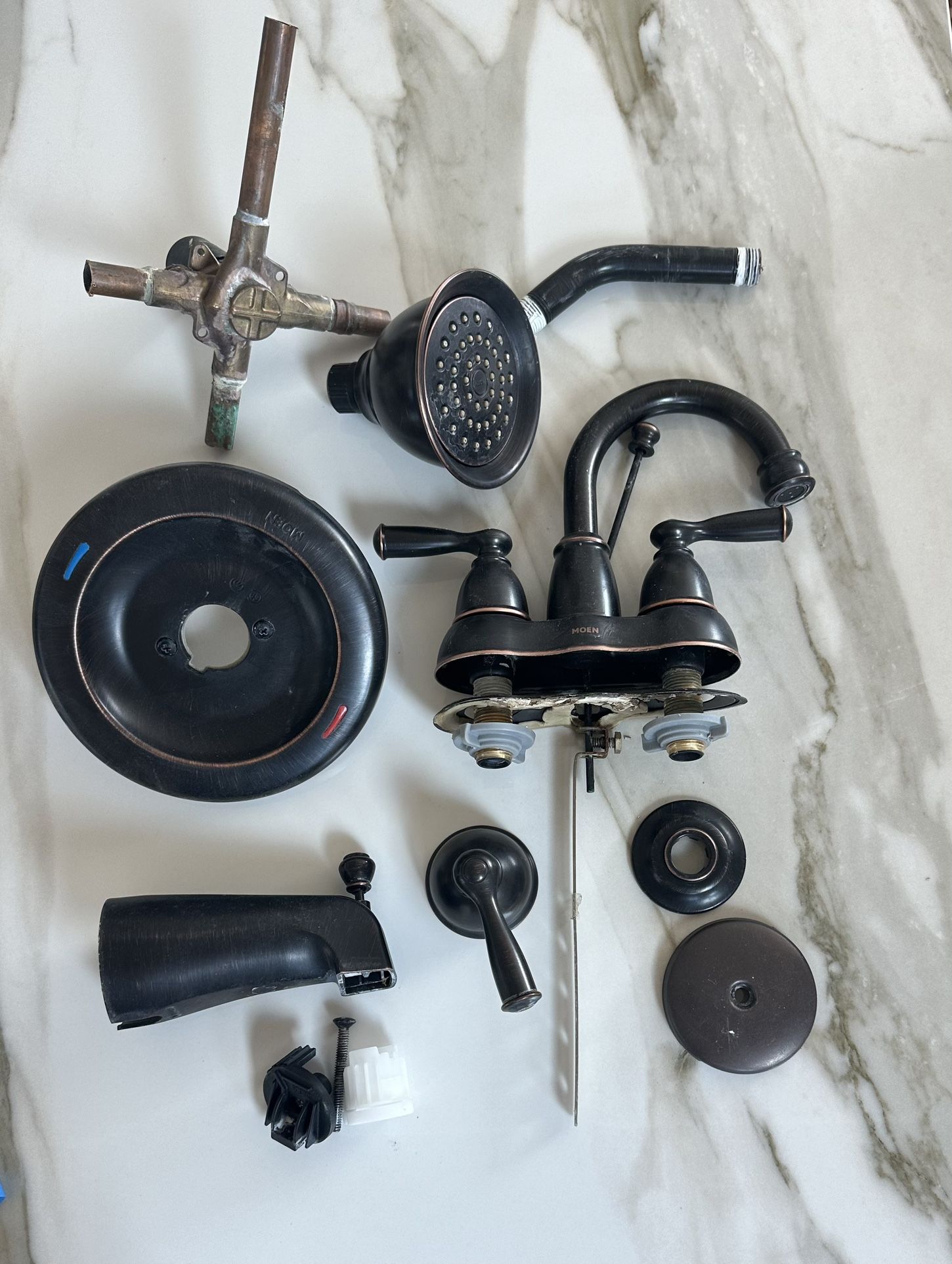 Moen Bathroom Faucet Set
