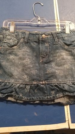 Size 10 denim Levi skirt (girls)