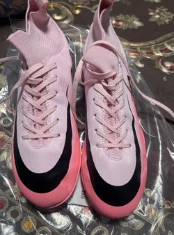 Soccer Shoes Size 7 Europe 40