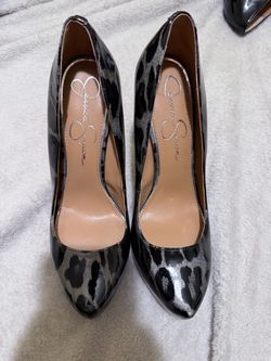 Jessica Simpson Pumps