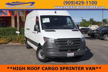2023 Mercedes-Benz Sprinter 2500