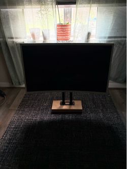 Samsung curved monitor