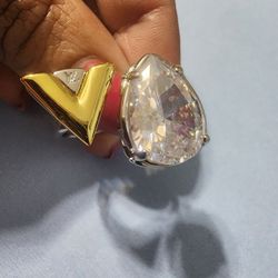 Louis Vuitton RING 