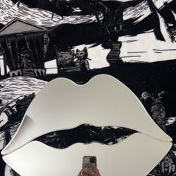 Lip Mirror 