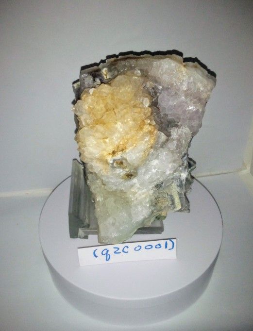 Citrine Quartz Creedite (qzc0001)