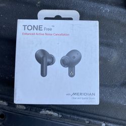 LG TONE Free FP8 Enhanced Active Noise Cancelling True Wireless Bluetooth Earbuds with Meridian Sound
