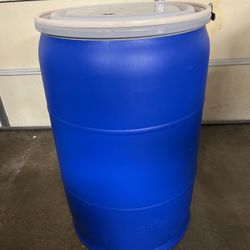 55 Gallon Plastic Drum Slightly Used