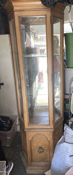 Cabinet hutch