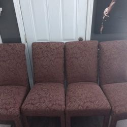 Set Of 4 Beautiful Parsons Chairs (Excellent Condition)