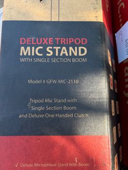 Deluxe Tripod Mic Stand with Single Section Boom
