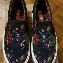Marvel Slip On Sneaker Boy Size 13