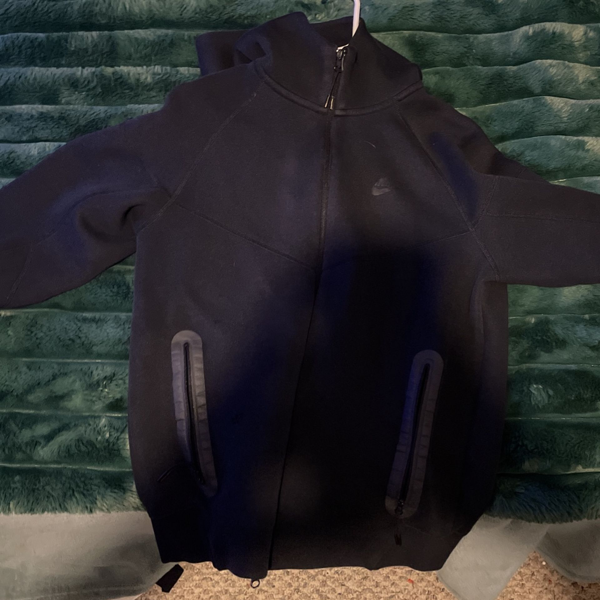 Nike tech