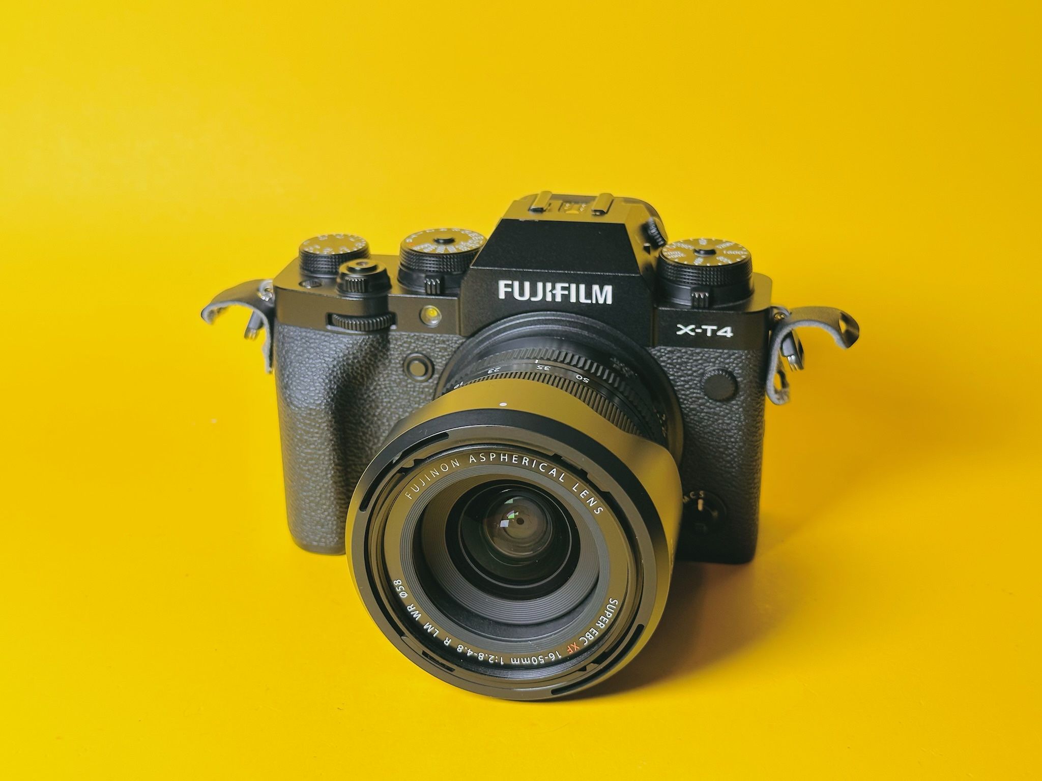 Fujifilm X-T4 w/ 16-50mm f/2.8-4.8