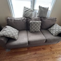 Sofa + Loveseat 