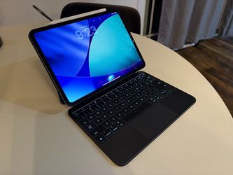 Apple M5 iPad Pro 11” 512GB Wi-Fi + Cellular – Magic Keyboard & Pencil Pro