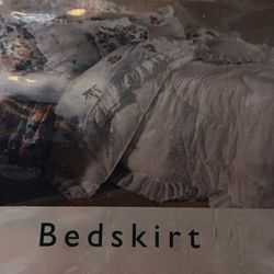 Full Size  Bed Sheet & Skirts 