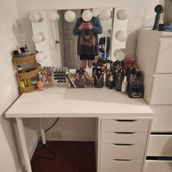 Impressions Bluetooth Vanity