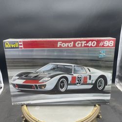 1989  1:24 REVELL model car kit #98 FORD GT-40 racing car #7131 NIB