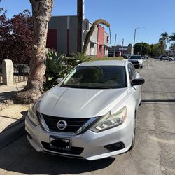2016 Nissan Altima SV