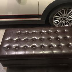 Ottoman with storage