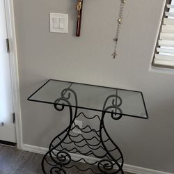 Wine table