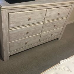 Dresser 6 Drawer