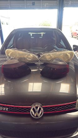 2013 Volkswagen Golf lights