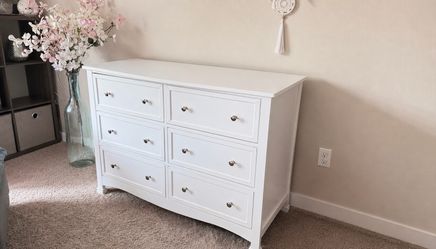 Dresser – Excellent Condition