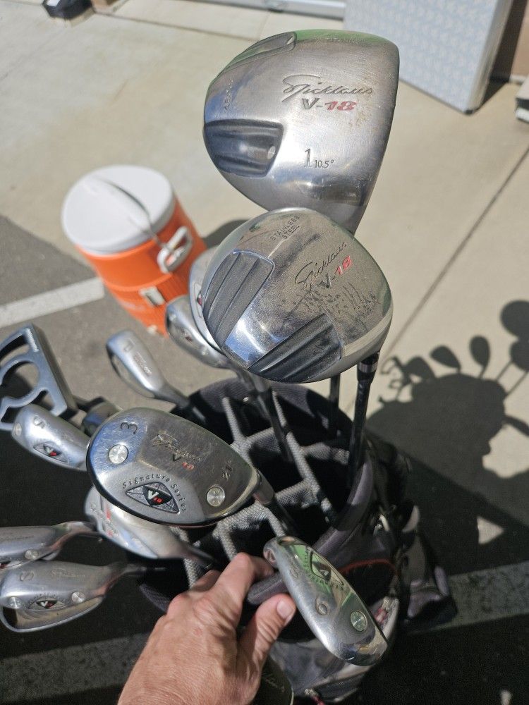 Golf Clubs 
