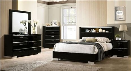 Brand New Black 4pc Queen Bedroom Set (Available in Eastern King)