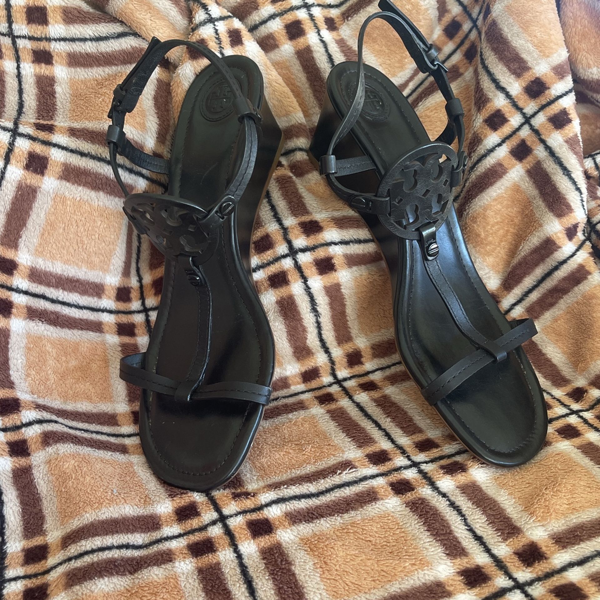 Tory Burch Leather Black Sandles