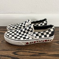 Vans Off the Wall Women’s Black/White Checkered Roses Skate Shoes Size 6.5