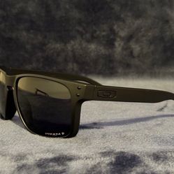 Oakley Holbrook XL Black