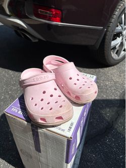 Crocs