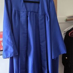 Graduation gown