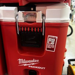 Milwaukee Packout Cooler
