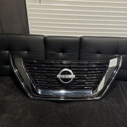 Nissan Rogue Grill