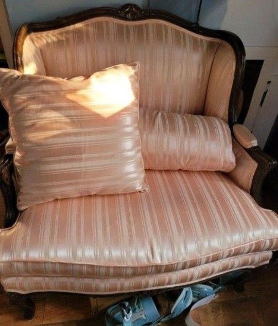 Pink 2 Seater With Ottoman