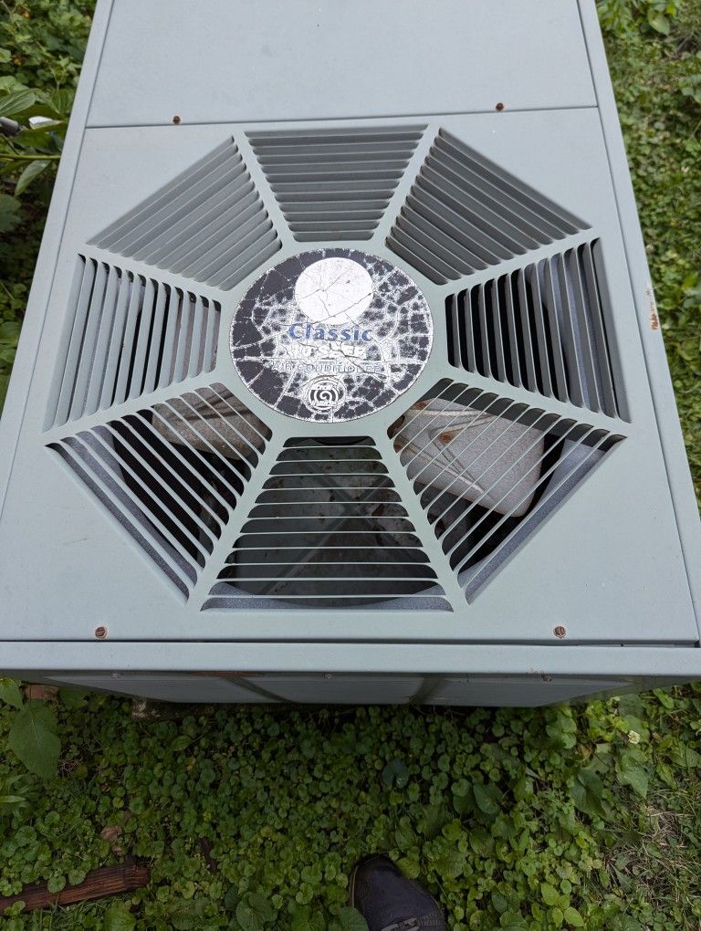 Used AC Unit