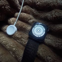 Apple Watch  Series 4 44mm