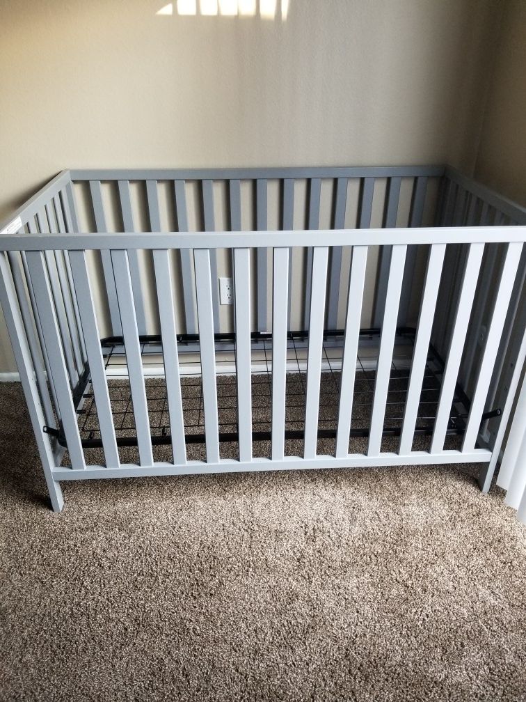 Baby Crib Grey $40