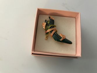 Jewelry. KJL Enamel High Heel Shoe Brooch (Pin) Collectable New