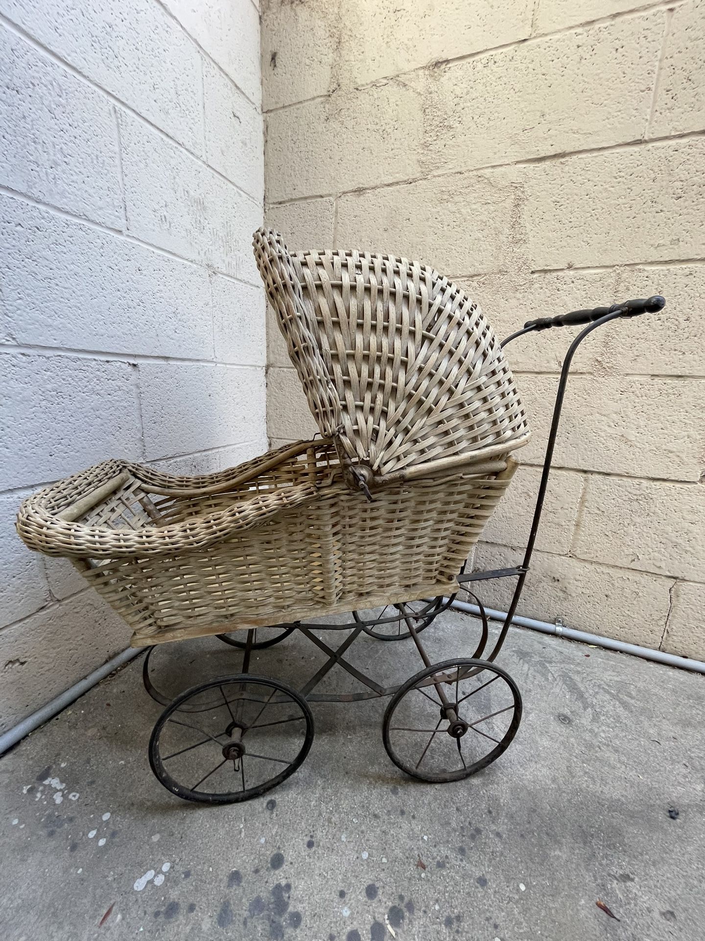 Vintage Baby Carriage 