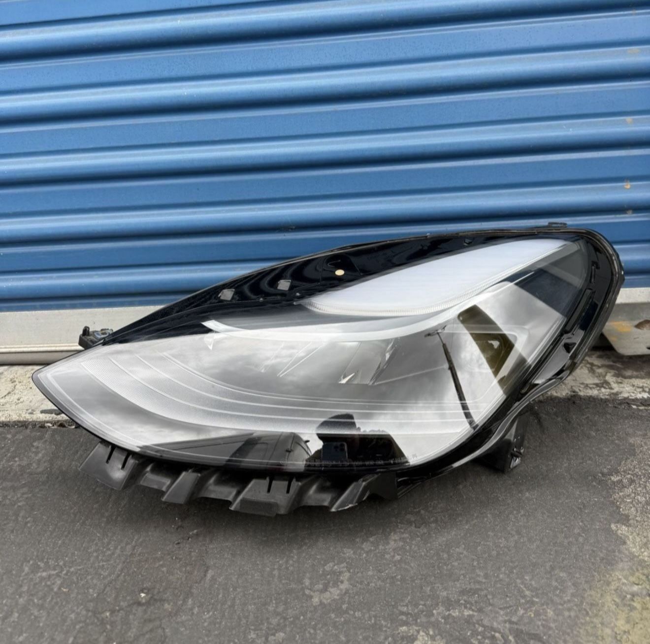 Tesla Model 3 / Y 2021 2022 2023 Left Side LED Headlight OEM