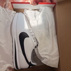 NIKE CORTEZ 