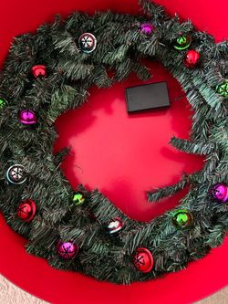 16” Christmas wreath, 16” wreath box, 14” pillow, drying mat, box chest 14” x 10” x 9” high