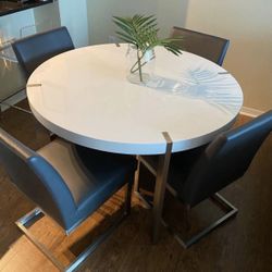 El Dorado White Dining Table