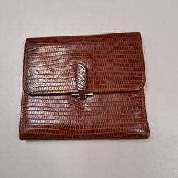 Vintage Bloomingdale's Leather Tri-fold Cardholder Wallet w Silver Clip Closure