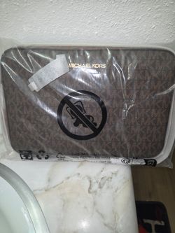 Large Michael Kors crossbody brand new
